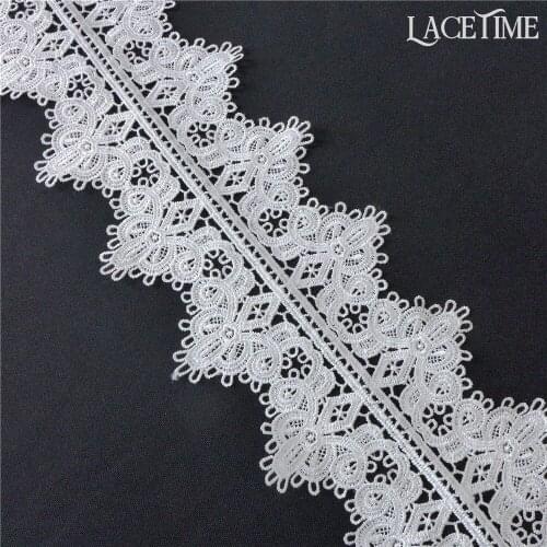 Hot Sale Scalloped Polyester Chemical Lace Hollowed Out White Eyelet Lace Trim Wedding Dress Lace 5 Yards 10cm Wide