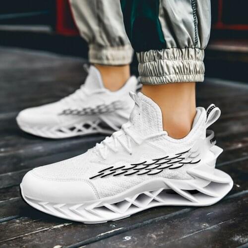 2020 new Mens Casual Sports Shoes Tide Shoes Breathable comfortable Lightweight Hollow PU Bottom Mens Fashion Sneakers