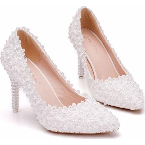 Crystal Queen Women Shoes Lace Flower High Heels Sexy Wedding Shoes Shallow Mouth Pointed Toe Genuine Dress Shoes Bride Pumps
