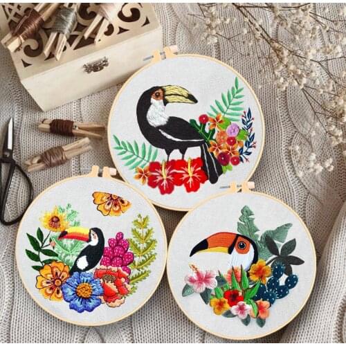 DIY Creative Beginner Parrot and Flowers Needlework Cross Stitch Kit Wall Painting 3d Embroidery Fabric Threads Material Bag