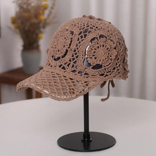 New Hollowed Baseball Cap Women Handmade Flower Hand Woven Thin Skullies Hat Spring Summer Breathable Snapback Fashion Knit Hats