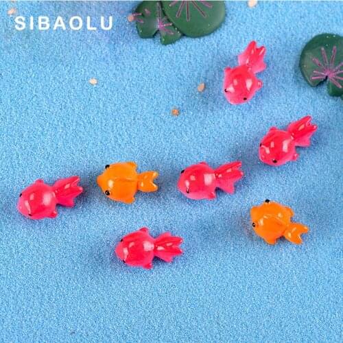 2pcs Red Golden FishFigurine Miniature Aniaml Decoration mini fairy garden Cartoon animal statue resin craft Home Car Decoration