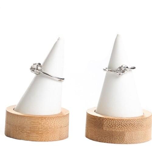 Bamboo White PU Fingertip Oblique Cone Ring Display Stand Case Ring Holder Jewelry Display Stand Ring Showcase Storage