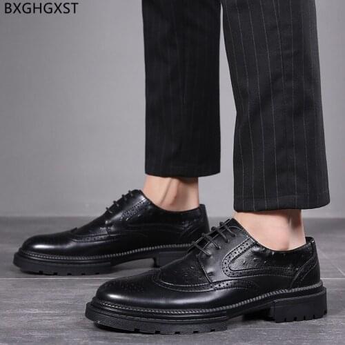 Oxford Shoes for Men Office 2021 Designer Casual Business Shoes Men Black Brogue Leather Shoes Men Formal Chaussure Homme Sapato