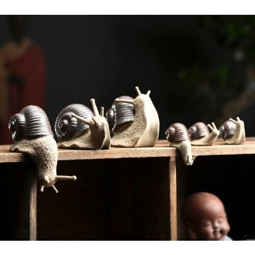 Ceramic Small Snail Figurines Ornaments Bonsai Miniatures Home Decoration Accessories Living Room Tea Pets Desk Decorations