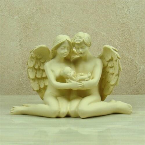 Angel Family Figurine Handmade Polyresin Couple Angel Statue Art and Craft Ornament Home Decoration Birthday Gift For Parents