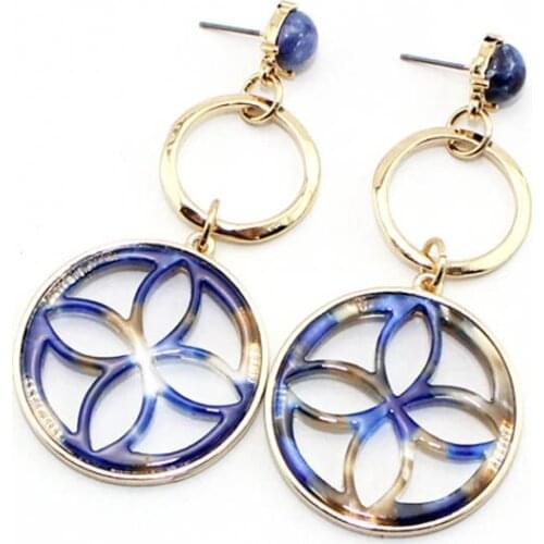 TOTASALLY New arrival bohemia dangle earrings Fashion hollow blue/brown/white resin flower pendant Drop Earrings for women