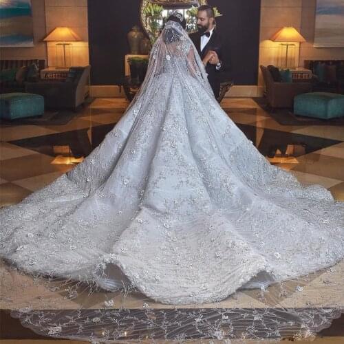 Luxury Beads Wedding Veils With Comb Hot Sale White Ivory Appliqued Sequins Tulle 3 Meters Long Bridal Accessories