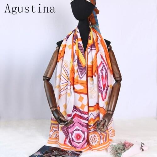 Women Spring fashion scarf Ethnic hijab Brand luxury Beach towel long shawls and wraps thick big stoles scarves for ladies Shawl
