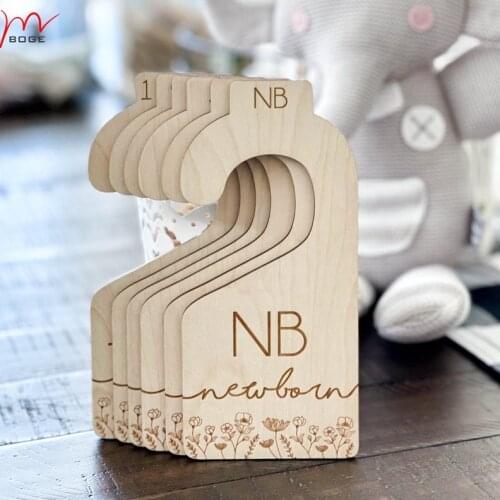 7 pcs Baby Shower Gift Size Markers for Babies Nursery Closet Clothes Divider Wood Baby Clothes Hangers