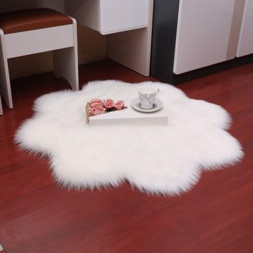 Sholisa Shaggy Plum Floor Area Rugs Faux Fur Plum Flower Shape 6cm Pile Fluffy Carpet for Living Room Bedroom Home Deco 60-180