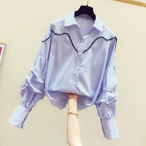 Fashion Puff Sleeved Women Shirts 2021 Summer New V-neck Turn-down Collar Loose Office Lady Elegant Shirts Outwear Coat Tops