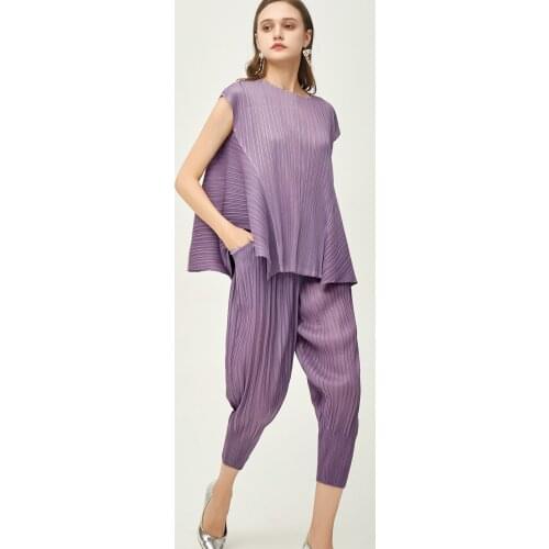 Pant Suits Women Large Size Summer 2021 New Solid Color Stretch Loose Miyake Pleated Two Piece Set Top + High Waist Trousers