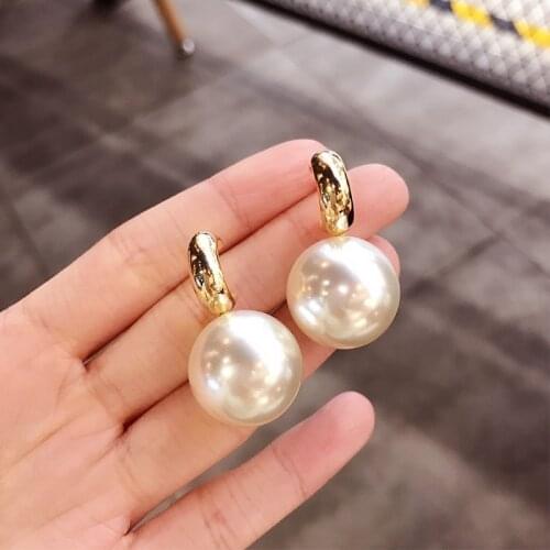 Elegant and Exquisite Opal Pearl Circle Stud Earrings For Woman 2021 New Classic Jewelry Luxury Party Girls Unusual Earrings