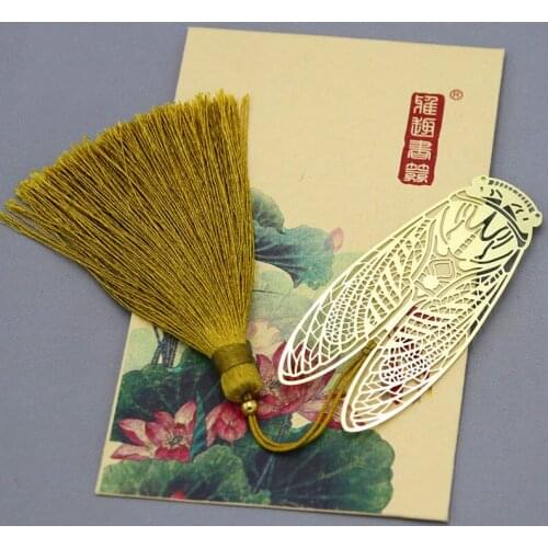Exquisite gift box packaging Chinese Retro Carving Style Metal Bookmarks Stationery Supply Gifts Cicada Shape Tassel