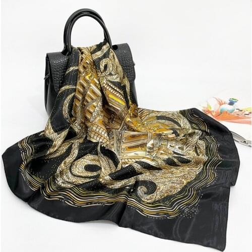 2021 New Silk Scarf Womens Turban French Retro Scarf European and American Chain Printing Large Square Scarf 90cm Shawl