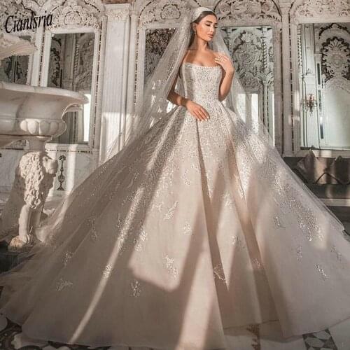 Champagne Strapless Beading Diamonds Ball Gown Wedding Dress Dubai Arabic Open Back Sleeveless Appliques Lace Bridal Gown