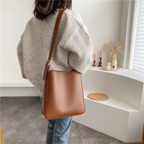 Women Pu Leather Shoulder Bags Large Capacity Crossbody Bags Solid Color Bucket Handbag