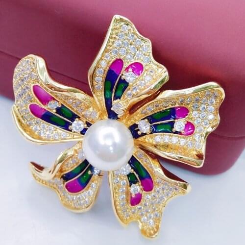 Enamel Flower Brooch New Fashion Large Size Crystal Diamante and Imitation Pearl Brooches for Women Exquisite Wedding Accessory