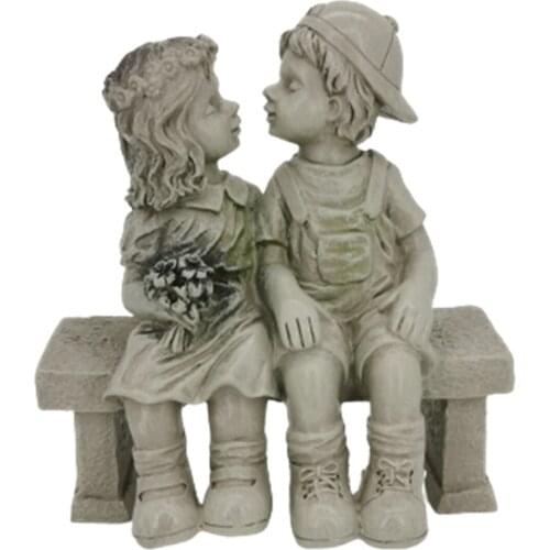 Exquisite Boy and Girl Kissing Statue Resin Crafts Ornament for Home Garden Courtyard Decoration C1
