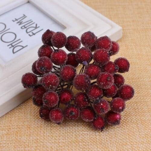 40pcs Mini Christmas Frosted Artificial Berry Vivid Red Holly Berries Christmas Tree Decorative Artificial Flowers Double Heads