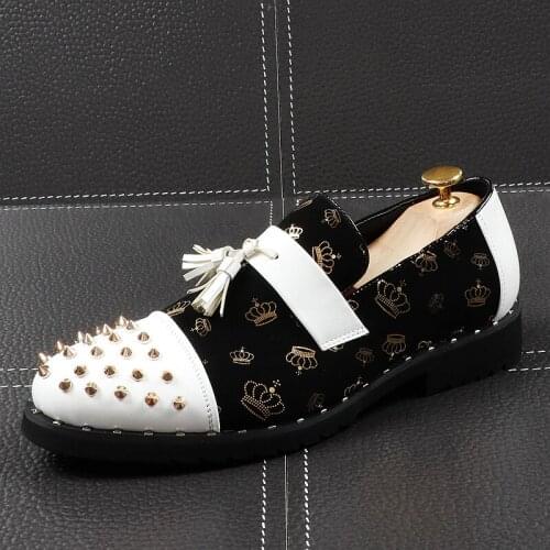 CuddlyIIPanda Luxury Brand Men Fashion Casual Shoes Summer Leather Tassels Slip on Loafers Male Rivets Punk Style Dress Shoes