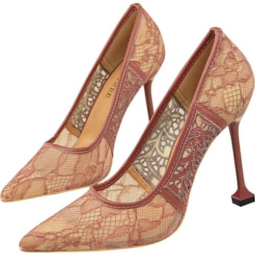 Size 34-40 Lace Hollowing Womens High Heels Wedding Shoes Pointed Toe Fashion Sexy Women Pumps Pointed Toe Office Shoes