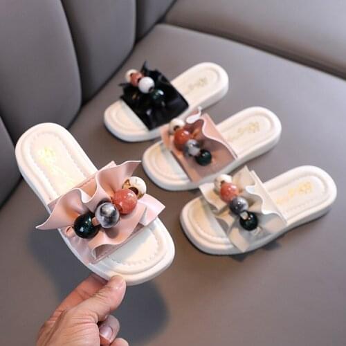 Girls Slippers Pleated Pearl Design Slippers 2021 Summer New Princess Shoe Fashion Sandal Simple Breathable Children Beach Shoes