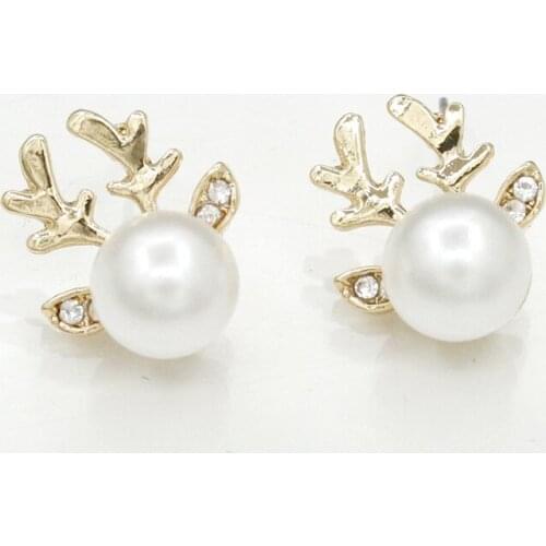 Fashion Lovely Sleek Golden Silver Plated Antlers Big White Round Simulated Pearl Crystal Deer Ear Stud Earrings for Women