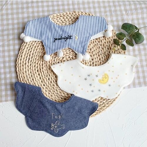 Ins Korean version of autumn and winter thickening male treasure bib baby saliva towel bib petal wild fashion saliva pocket 0-2