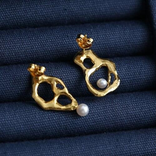 Women asymmtry irregularity gold plated natural pearl earring stud formal causal style jewelry