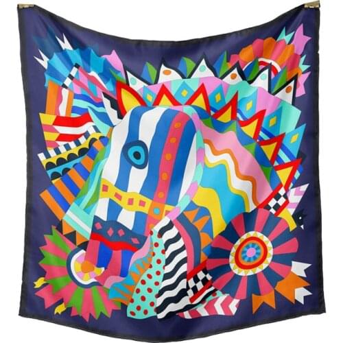 Novel Design Womens Fashion Neckerchief Neck protection Temperament Female Sex Silk Scarf Color Contrast Neckline 2021