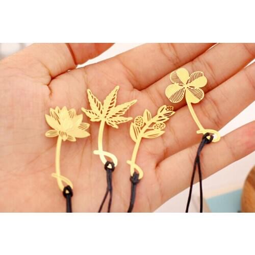 10pcs Kawaii Gold Metal Bookmark clover Mimosa Lotus maple leaf Bookmarks Paper clip for book gifts Creative Products Stationery