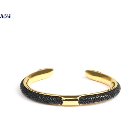 5pcs Ailatu New Luxury Opening Cuff Stainless Steel Bangles Genuine Stingray Leather Cuff Bracelet Men and Women Jewelry