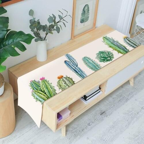 Modern Simple Style Table Runner Animal and Green Plants Printed Table Runner for Wedding Party Home Hotel Bed Flag Tail Towel