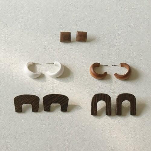 AOMU 2021 Bohemia Fashion Vintage Geometric Irregular C-shape Round Wooden Hoop Earrings for Women Girl Retro Party Jewelry Gift