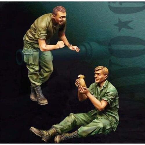 Vietnam War 2 people need to assemble and paint by themselves 1:35