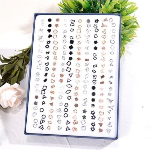 100 Pairs/Lot Anti Allergy Girls Child Stud Earrings Mix Style Gold Black Women Small Earrings Party Jewelry Random Style
