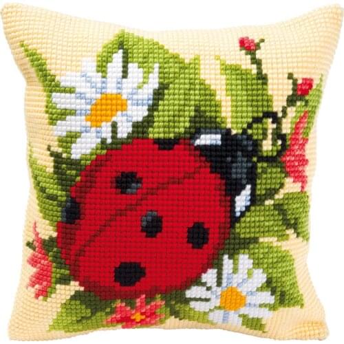 Cross Stitch Cushion Cover Ladybird on Daisies Needlepoint Kit Printed Canvas Chunky Yarn Cross-stitch Pillow Case Arts & Crafts
