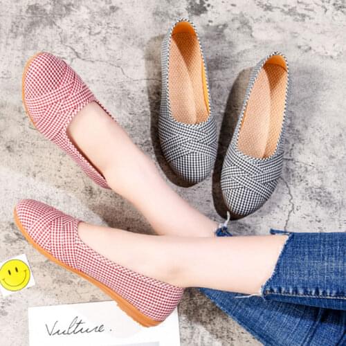 New Spring Women Casual Flat Shoes Light Breathable Oxford Red Black Ladies Loafers Slip On Cute Shoes For Women Female Footwear
