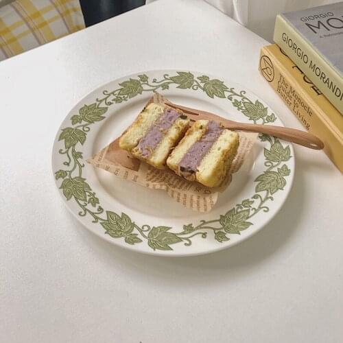 Korean INS Style Retro Green Maple Leaf Plate Small Fresh Round Ceramic Plate Flat Dessert Salad Breakfast Smooth Surface