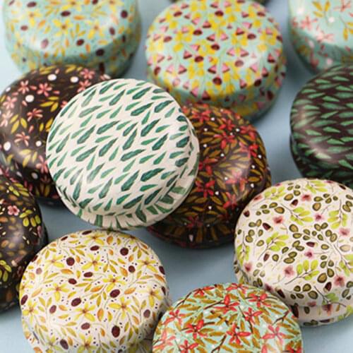 Elegant Portable Ointment Iron Flower Jar Empty Tin Lids Lipstick Candy Metal Candles Balm Box Mini Zipper Containers Lip Round