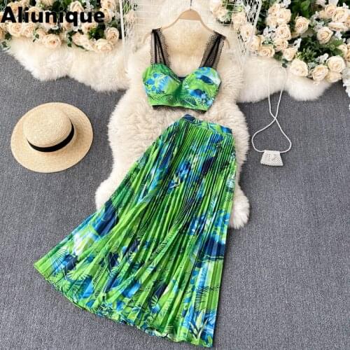 Aliunique New Chiffon Floral Dress for Women Summer Fashion Bohemian Vacation Beach 2pcs Set High Waist Pleated Long Skirt Suit