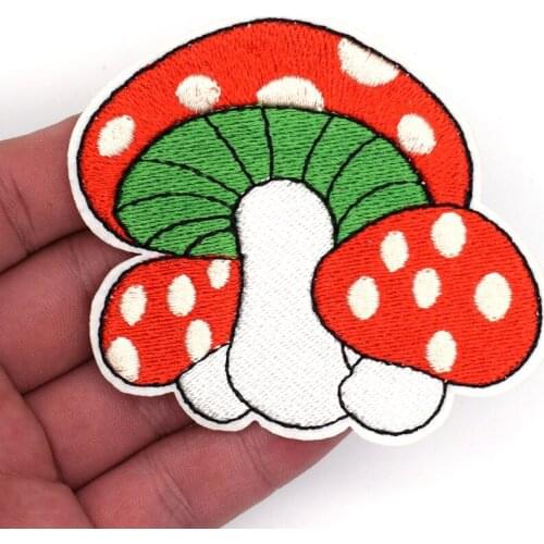 2018 Rushed Sale Parches Peace Magic Mushroom Patches Hippie Sign Logo Retro Biker Jacket T-shirt Vest Patch Sew Iron On Badge