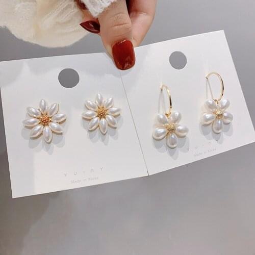 Stud Earrings for Women Fashion Geometry Simplicity Flower Pearl Hypoallergenic Eardrop Jewelry Accessories Wholesale