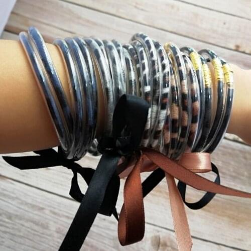 5 Pcs/set 65mm Leather Fulled Silicone Bangle Bracelets for Women 5 Colors Jelly bracelets Fall Winter Bowknot Bracelets Jewelry