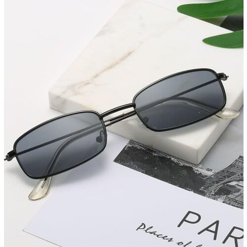 Square Women Sunglasses Alloy Metal Small Frame Clear Double Bridge Men Sun Glasses for Women Men Chic Female Shades Red Yellow