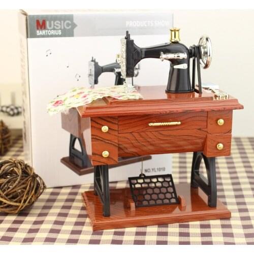 Vintage Music Box Mini Sewing Machine Style Mechanical Birthday Gift Table Decor Sewing Machine Style Mechanical Music Box