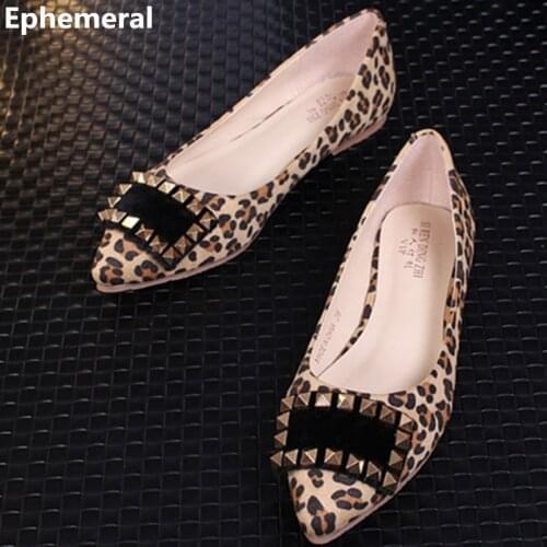 Womens Leopard Printed Flats Rivets Shoes Pointed Toe Patent Leather Slip-Ons For Dancing High Quality New Style 2018 Size 47 9