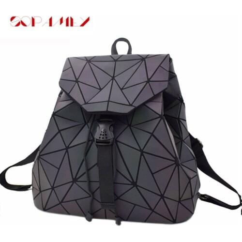 Fashion Luminous Backpack Women Geometric Backpacks For Teenage Girls Female Laser Diamond Students School Bag Mochila Bolsas